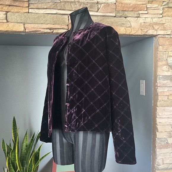 VTG Purple Velvet Indie Grunge Jacket Alt Goth Edgy Artsy  10 - Picture 1 of 8